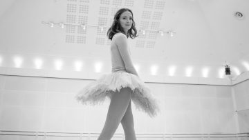 Royal Ballet Principal Lauren Cuthbertson Becomes Principal Guest Artist