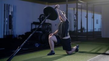 This 15-Minute Landmine Workout For Explosive Strength