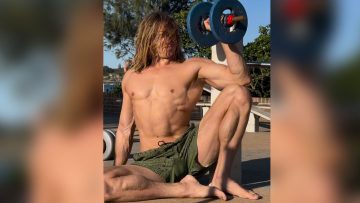 ‘Elastaboy’ Jake Blundell’s Tips for Melting ‘Frozen Shoulder