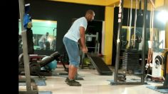 Waterbottle rocking calf raises
